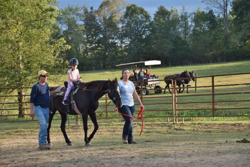 riddle center barn event 10-19 091 (1024x683).jpg